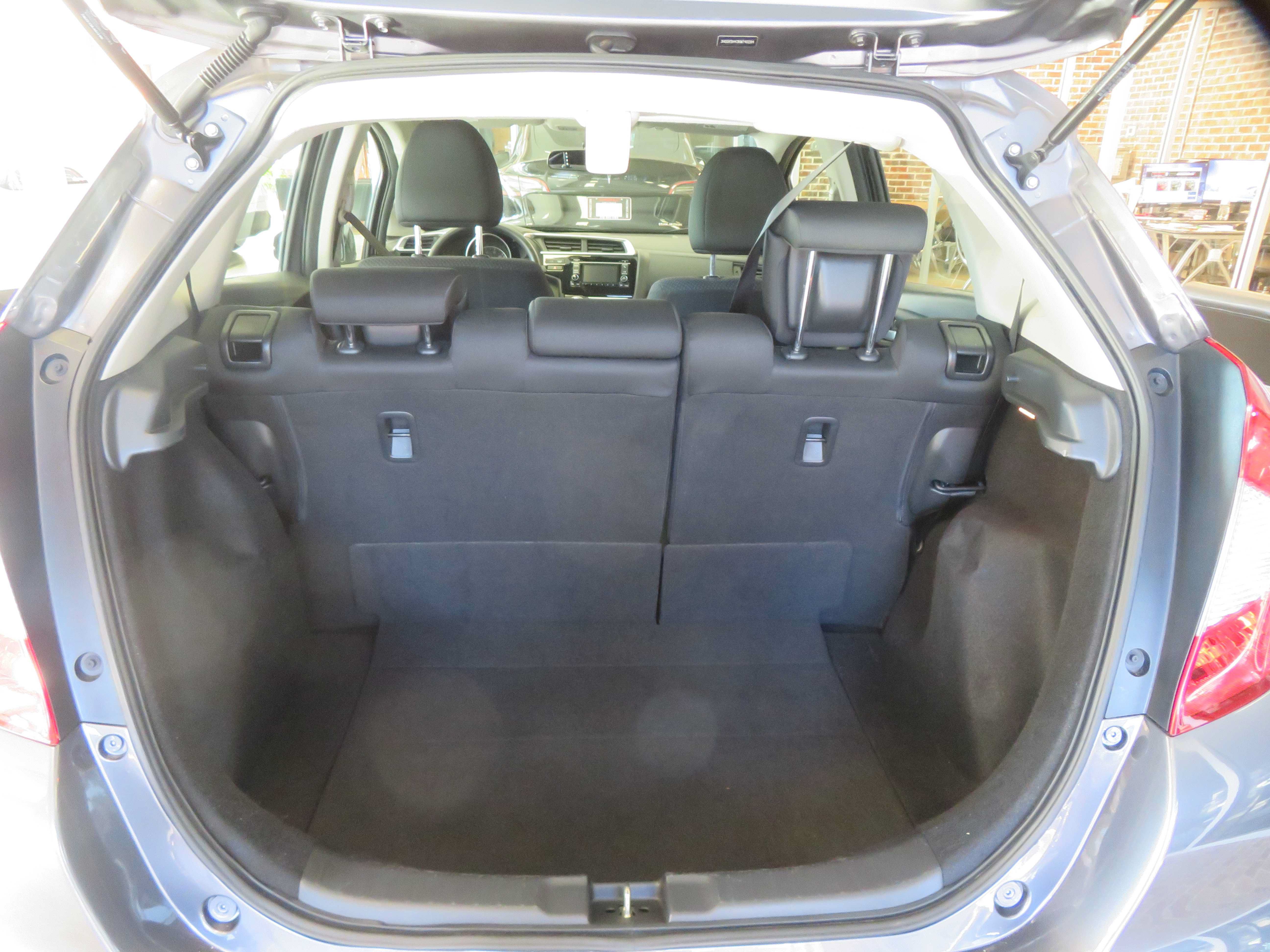 Used 2019 Honda Fit LX image 45