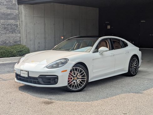 Certified 2022 Porsche Panamera 4S AWD/4WD image 1