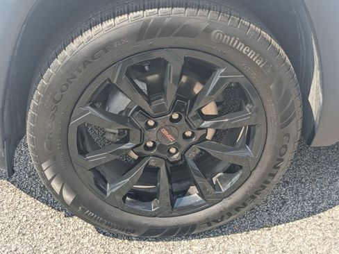 Used 2026 GMC Terrain Elevation w/ Elevation Premium Package FWD image 10
