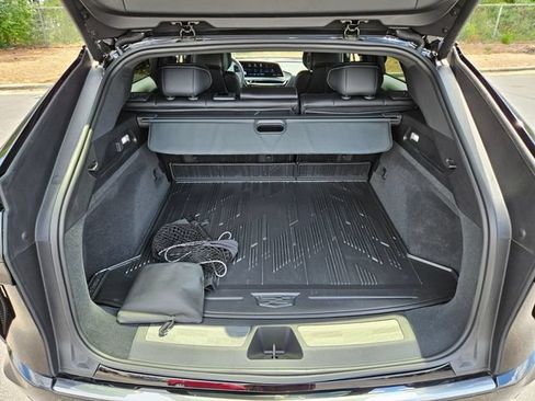 Certified 2025 Cadillac Lyriq Luxury RWD image 18