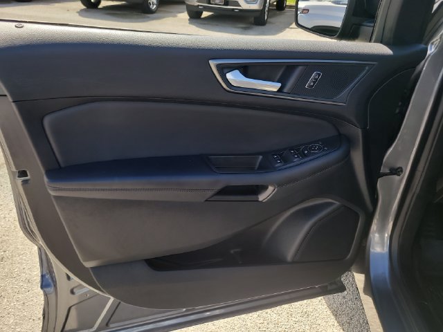 Used 2024 Ford Edge SE w/ Black Appearance Package AWD/4WD image 15
