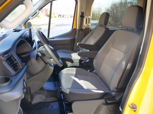 Used 2026 Ford Transit 350 XL image 4