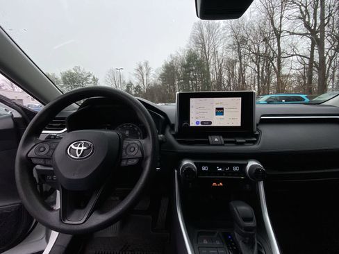 Used 2023 Toyota RAV4 XLE w/ Convenience Package image 22