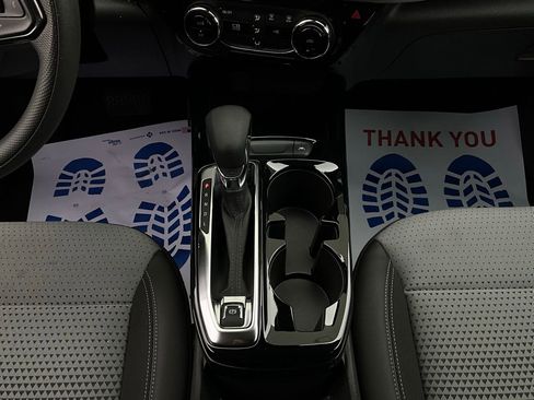 Used 2025 Chevrolet Trax LT image 14