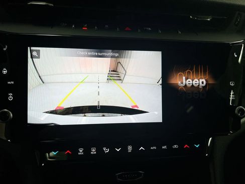 New 2026 Jeep Grand Cherokee L Limited w/ Limited Altitude Package image 16