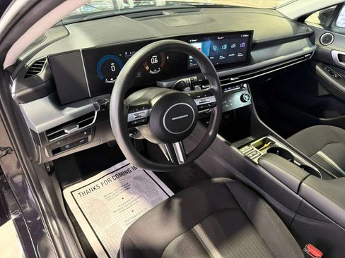 Used 2025 Hyundai Sonata SEL FWD image 33