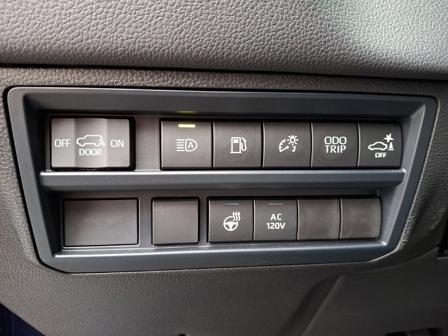 Used 2025 Toyota Sequoia Limited AWD/4WD image 26