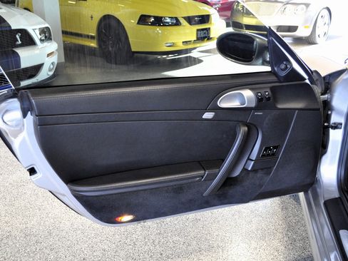 Used 2006 Porsche 911 Carrera S image 30