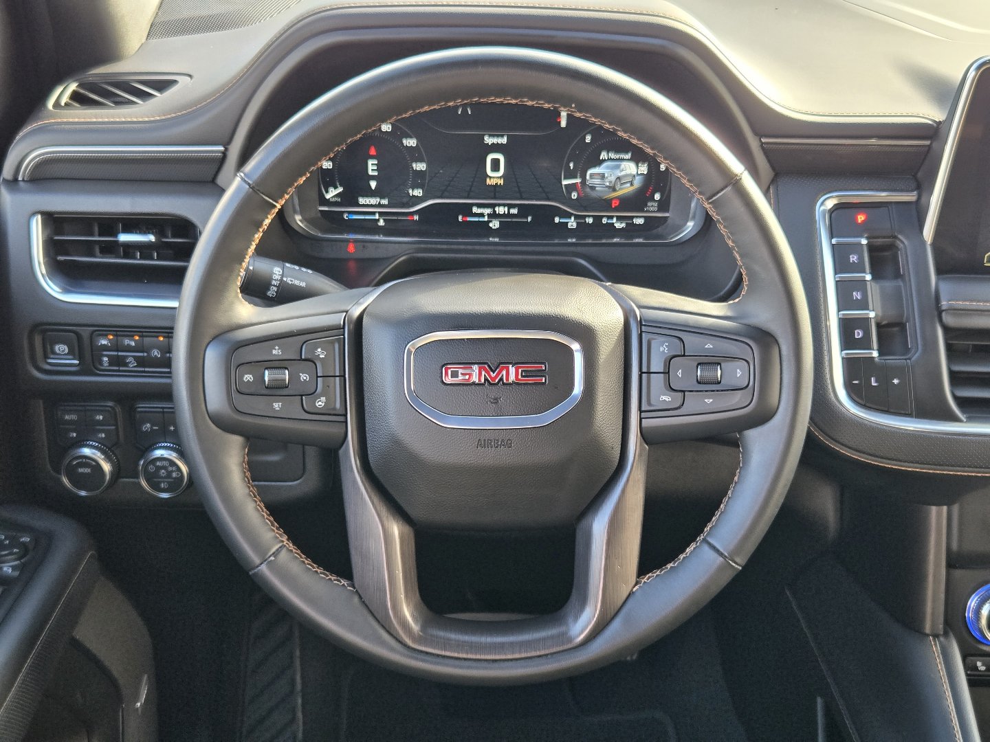 Used 2024 GMC Yukon AT4 AWD/4WD image 21