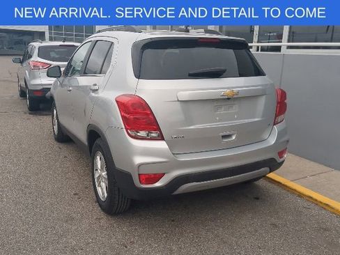 Used 2019 Chevrolet Trax LT FWD image 4