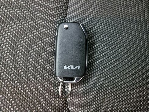 Used 2023 Kia Forte LXS image 32