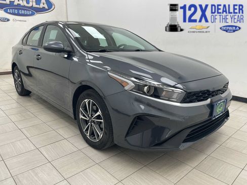 Used 2023 Kia Forte LXS FWD image 1
