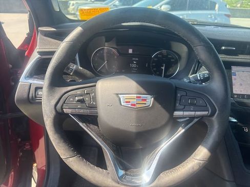 Certified 2023 Cadillac XT6 Premium Luxury FWD image 8