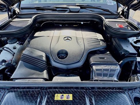 Used 2026 Mercedes-Benz GLS 450 4MATIC image 34