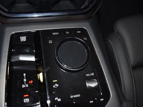 New 2026 BMW X3 xDrive30 w/ Premium Package image 14