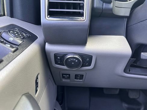 Certified 2019 Ford F150 XLT w/ Equipment Group 302A Luxury AWD/4WD image 32