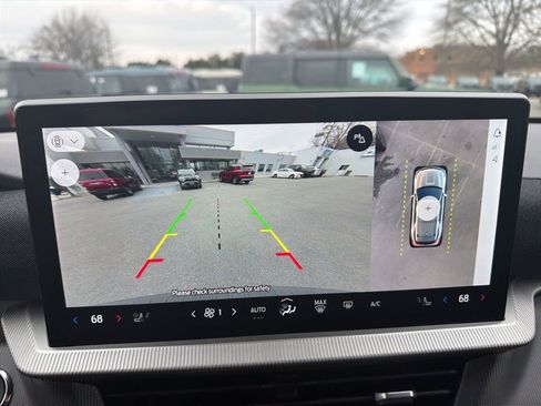 Used 2025 Ford Explorer ST-Line image 26