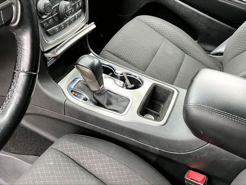 Used 2021 Jeep Grand Cherokee Laredo image 15