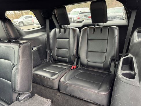 Used 2016 Ford Explorer Sport w/ Equipment Group 401A image 17