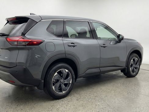 Used 2025 Nissan Rogue SV image 9