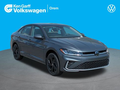 New 2025 Volkswagen Jetta SE image 1