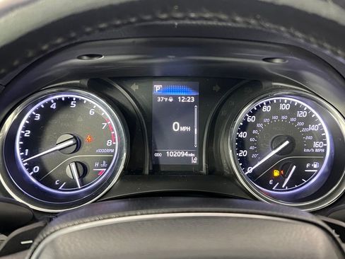 Used 2020 Toyota Camry SE image 24