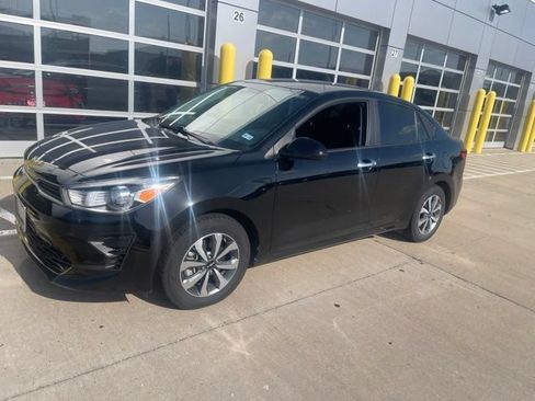 Used 2023 Kia Rio S w/ Technology Package FWD image 2