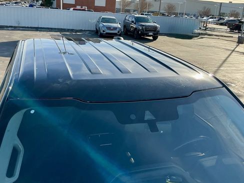 Used 2021 Ford F150 Lariat image 12