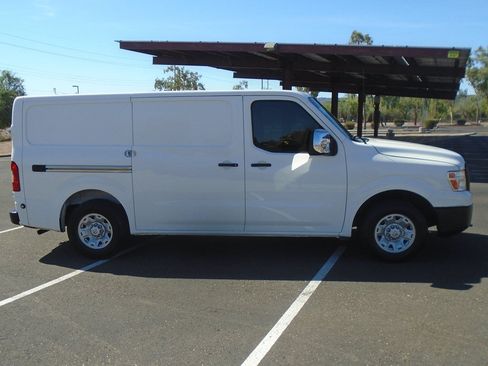 Used 2021 Nissan NV 2500 SV RWD image 6