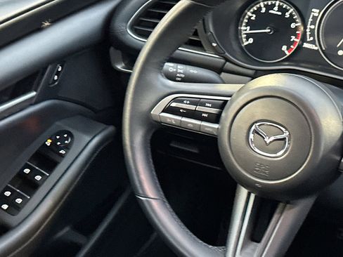 Used 2021 MAZDA MAZDA3 s image 18