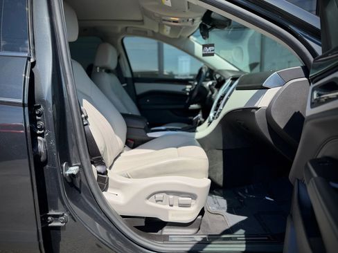 Used 2015 Cadillac SRX Luxury w/ Driver Awareness Package FWD image 20