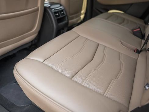 Used 2019 Cadillac XT5 Platinum AWD/4WD image 33