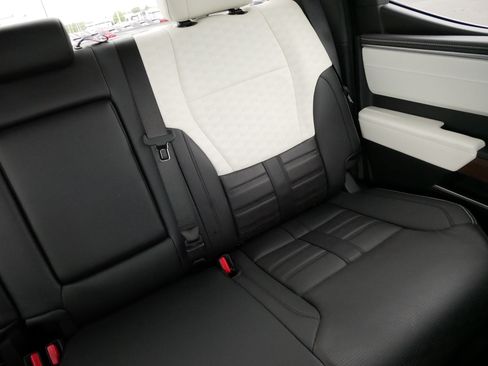 Used 2024 Toyota Tundra Capstone AWD/4WD image 14