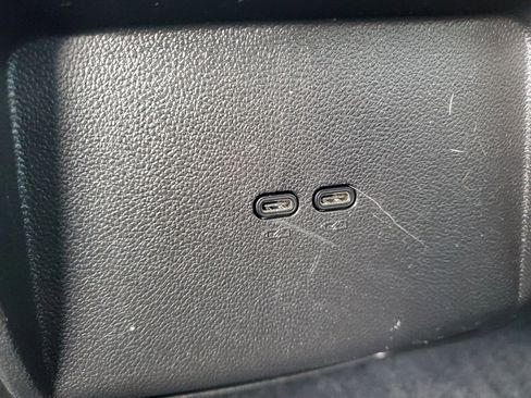 Used 2024 Chevrolet Equinox EV RS FWD image 17