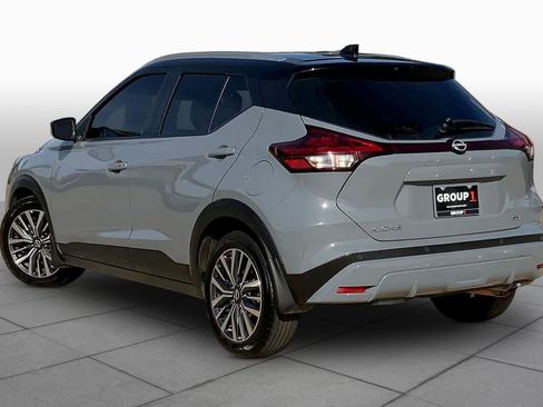 Used 2023 Nissan Kicks SV FWD image 12