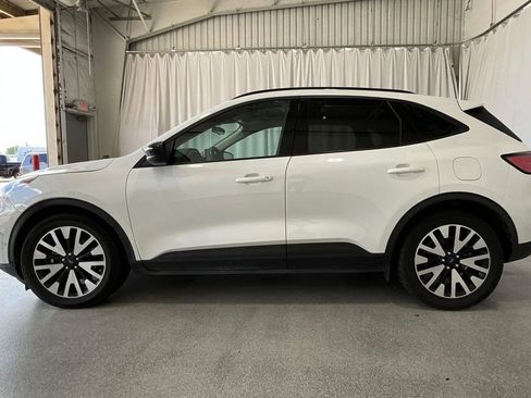 Used 2020 Ford Escape SE Sport image 25
