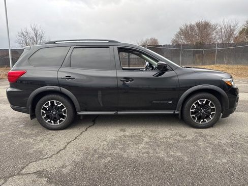 Used 2019 Nissan Pathfinder SL w/ Rock Creek Edition image 2