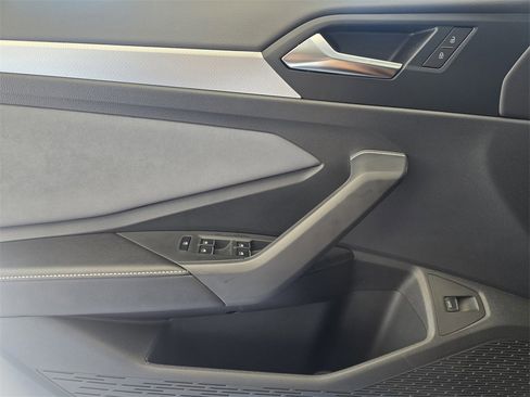 New 2026 Volkswagen Jetta SE image 16