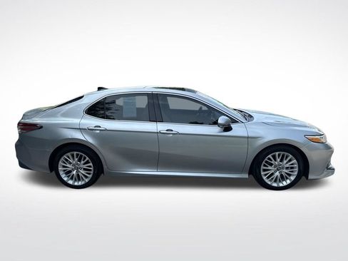 Used 2018 Toyota Camry XLE w/ Audio Package FWD image 4