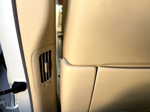 Used 2011 Lexus LS 460 Luxury image 33