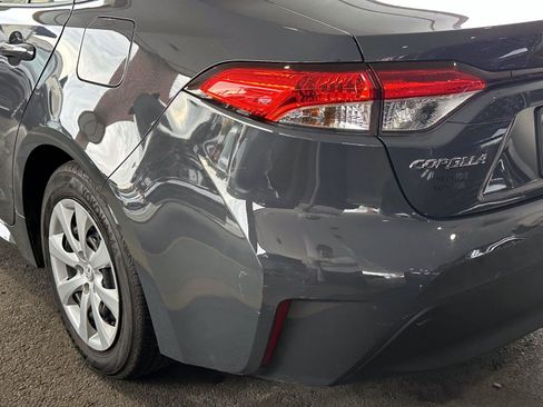 Used 2024 Toyota Corolla LE FWD image 5
