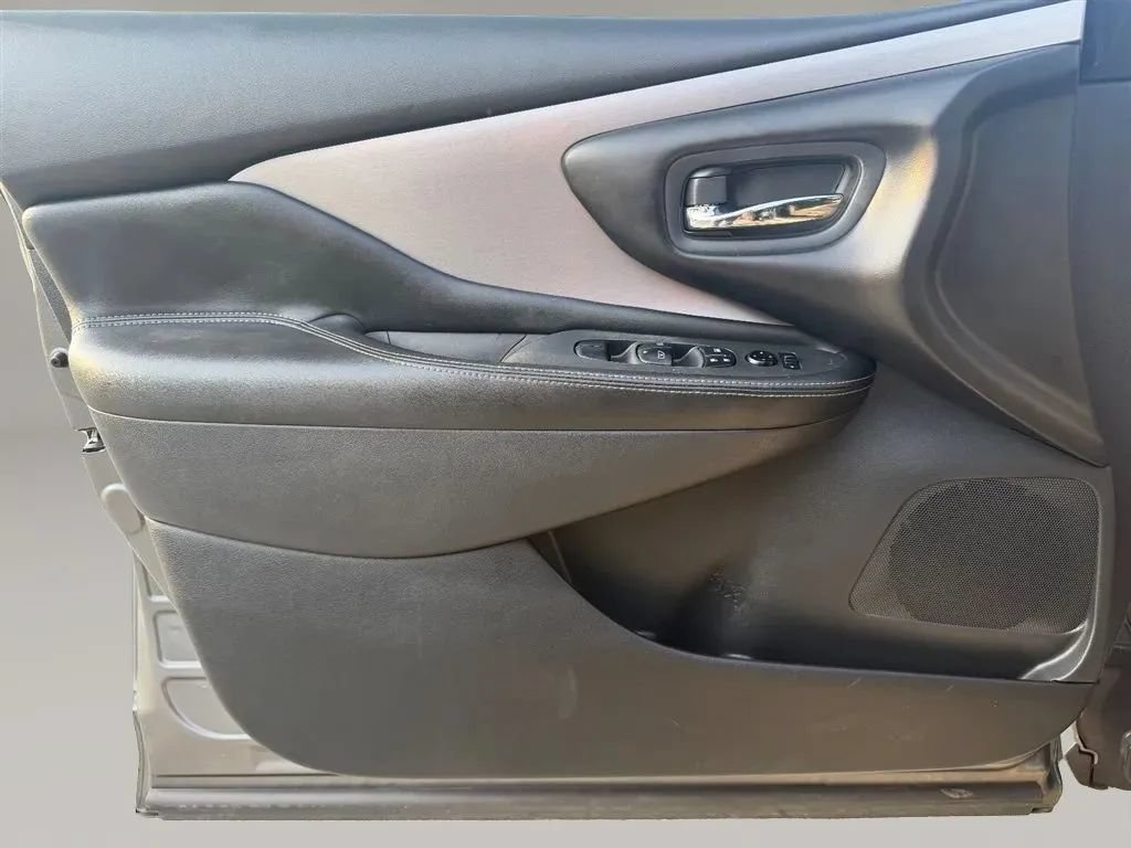 Used 2020 Nissan Murano SV FWD image 31