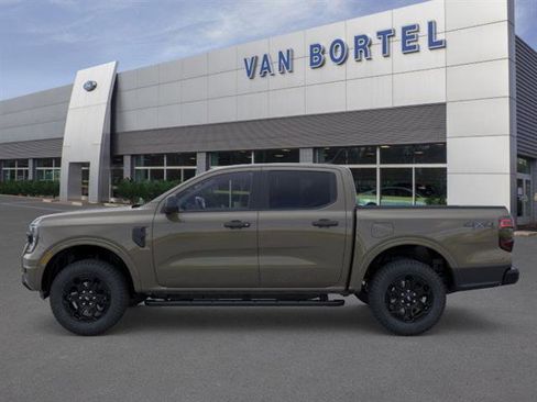 New 2025 Ford Ranger XLT w/ Black Appearance Package image 3