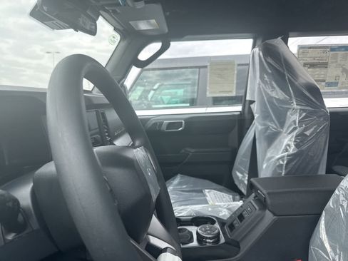 New 2026 Ford Bronco 4-Door AWD/4WD image 30