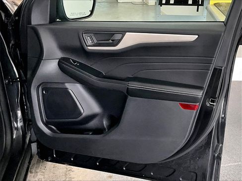 Used 2022 Ford Escape SE w/ Convenience Package image 12