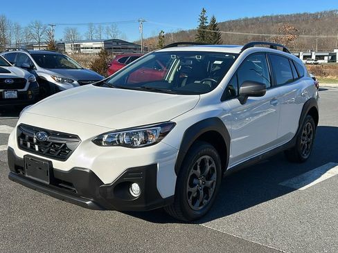 Used 2022 Subaru Crosstrek 2.5i Sport w/ Moonroof Package image 3
