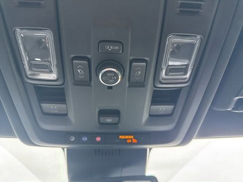 Used 2025 Chevrolet Tahoe RST w/ Comfort Package AWD/4WD image 18