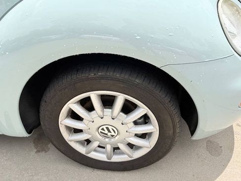 Used 2004 Volkswagen Beetle GLS FWD image 41