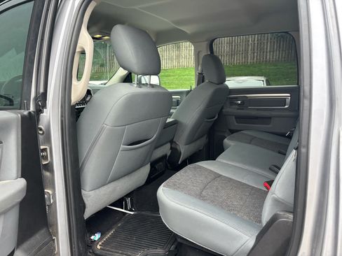 Used 2019 RAM 1500 Big Horn RWD image 5