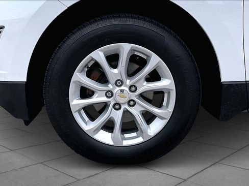 Used 2018 Chevrolet Equinox LT image 8